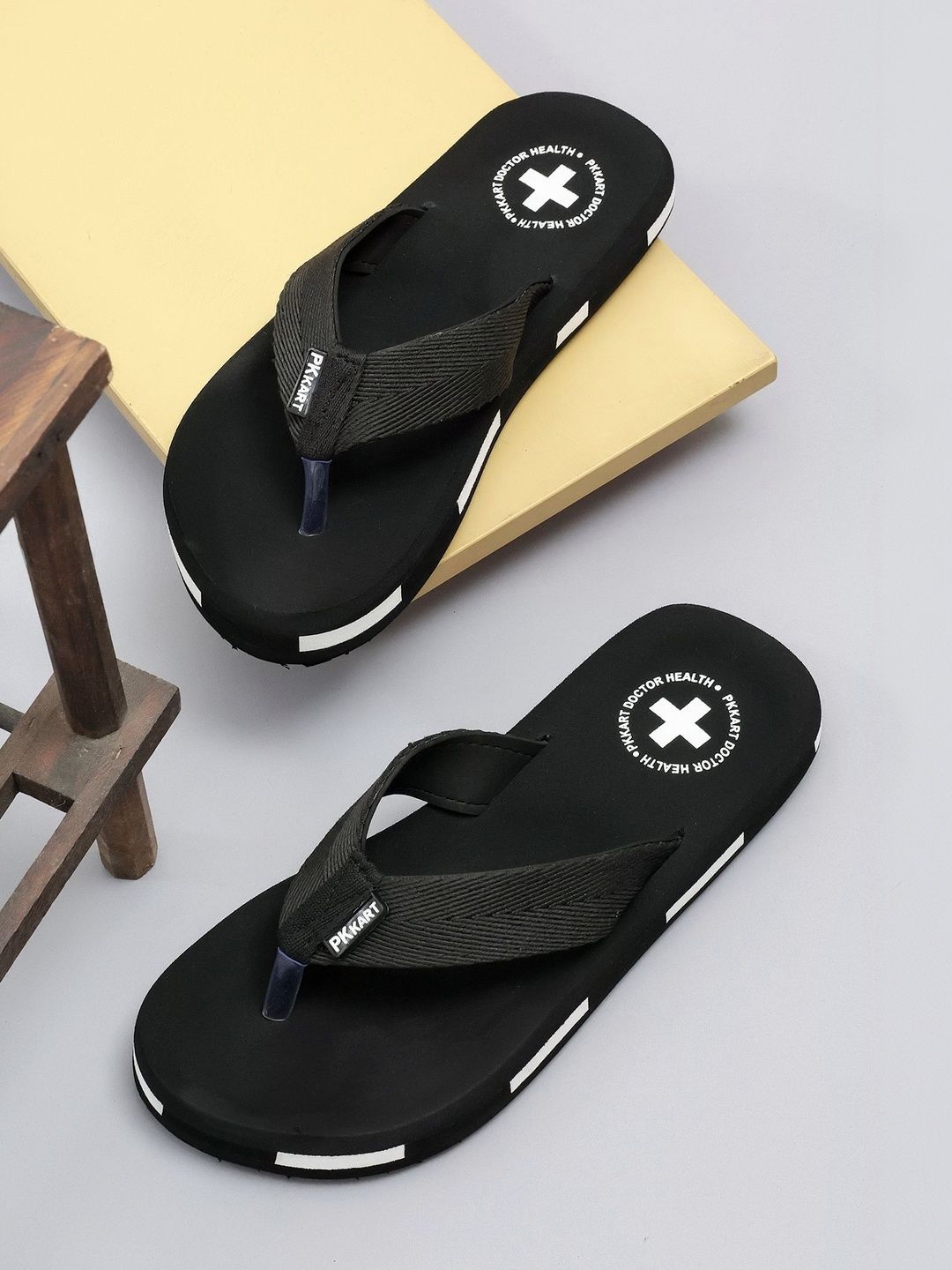 PKKART Men Colourblocked Thong Flip-Flops