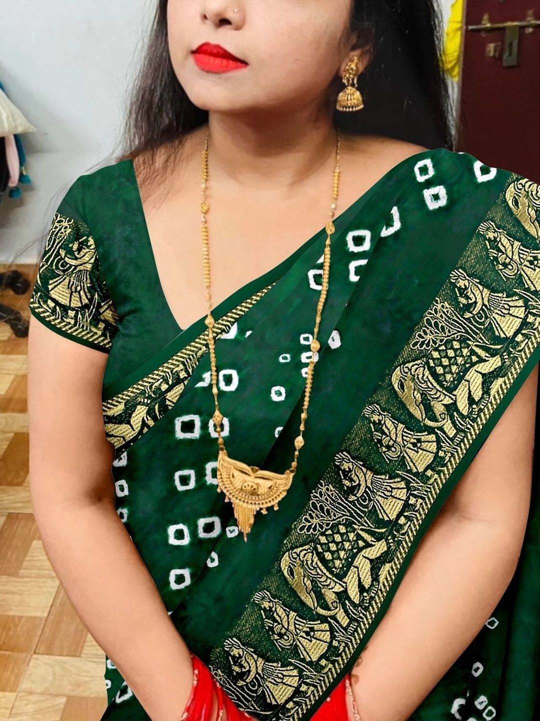 JERAVI Enterprise Bandhani Art Silk Saree