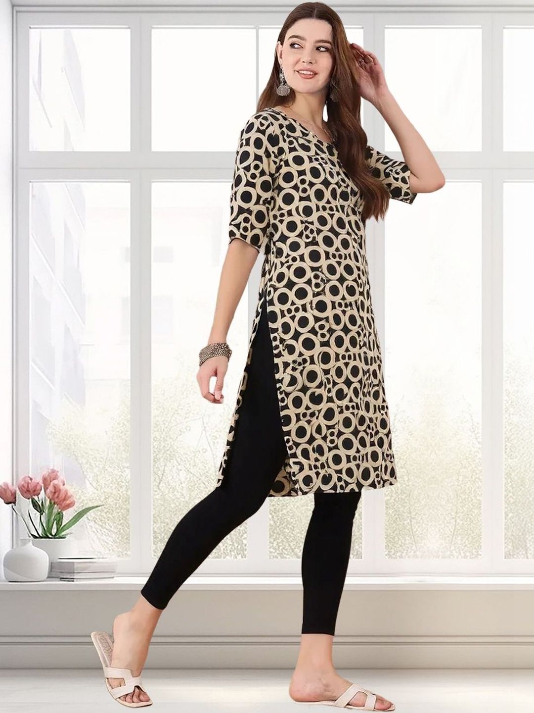 arangya Women Geometric Printed Crepe Kurta