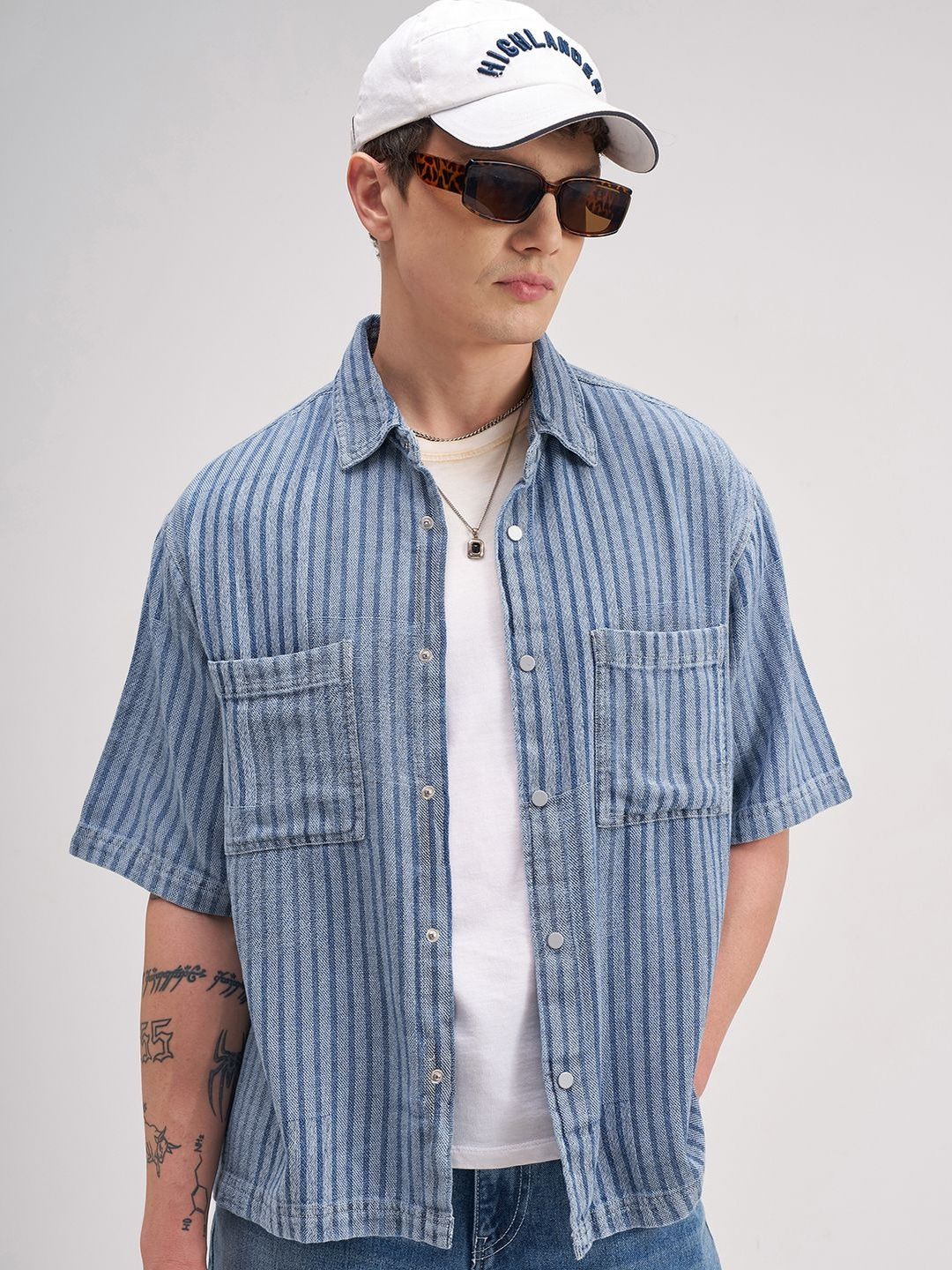 HIGHLANDER Men Boxy Striped Casual Shirt