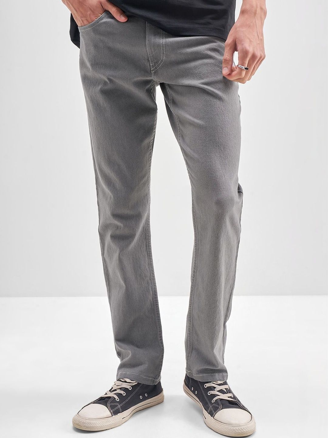 HIGHLANDER Men Straight Fit Mid-Rise Stretchable Jeans