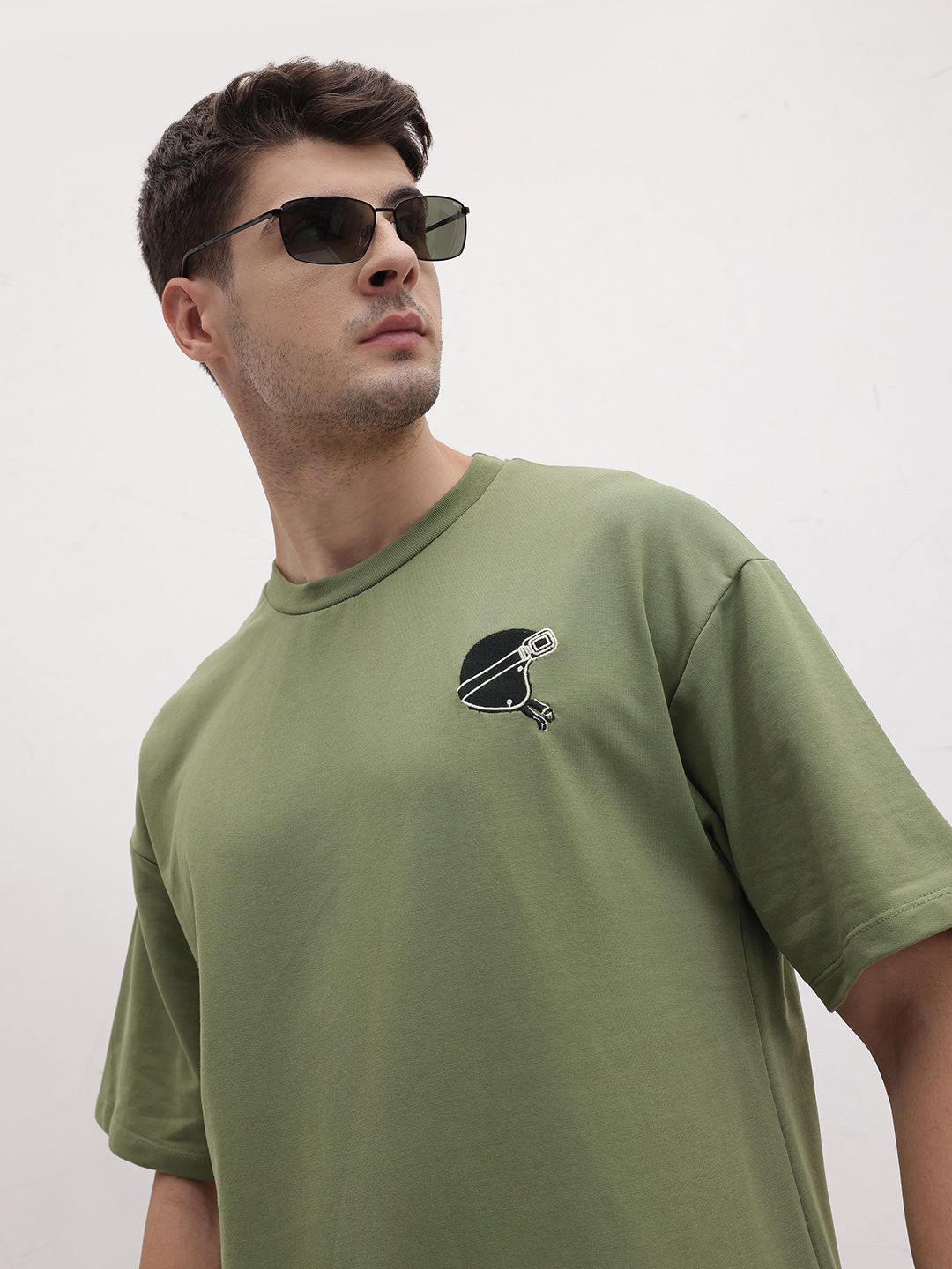 The Roadster Life Co. Applique Detail Drop-Shoulder Sleeves T-shirt
