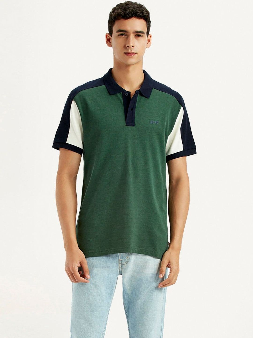 Men Colourblocked Polo Collar Slim Fit T-shirt Levis Men Colourblocked Polo Collar Slim Fit T-shirt