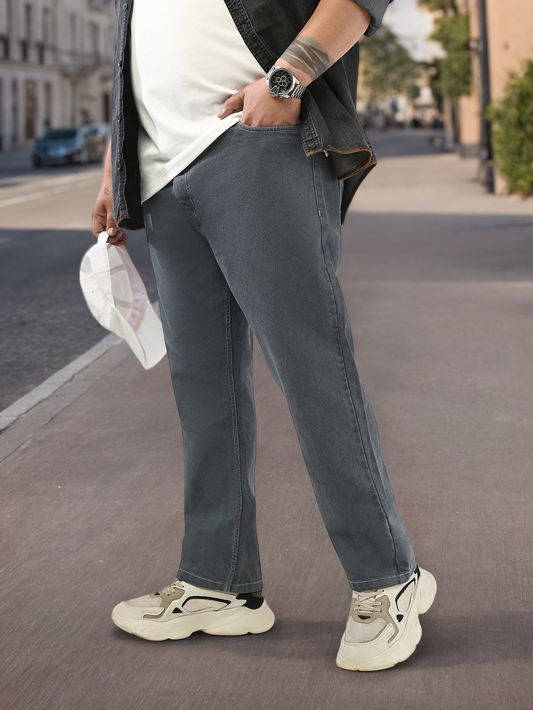Urbano Plus Men Grey Straight Fit Washed Jeans