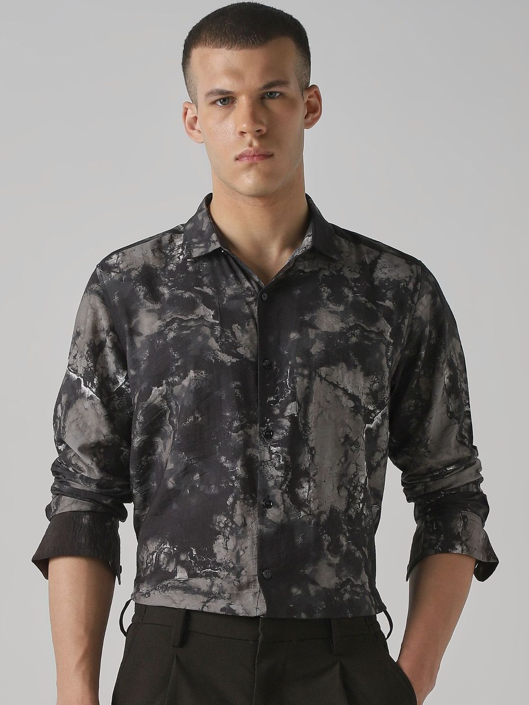 Mufti Mufti Men Slim Fit Printed Casual Shirt