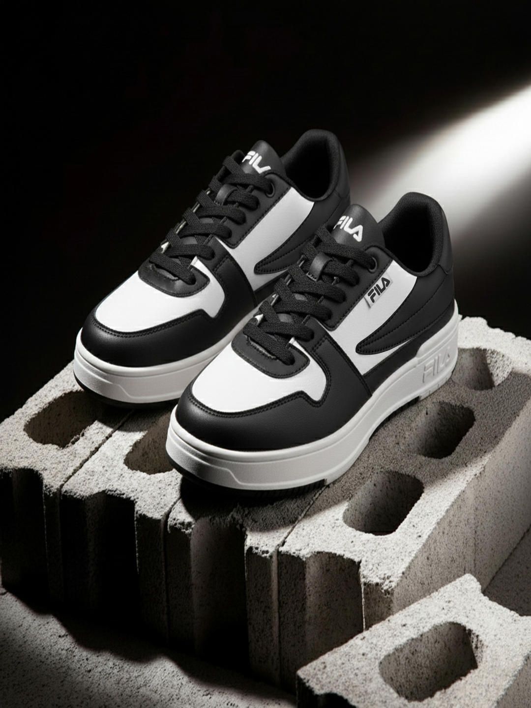 FILA FILA Men TARIN Colourblocked Sneakers
