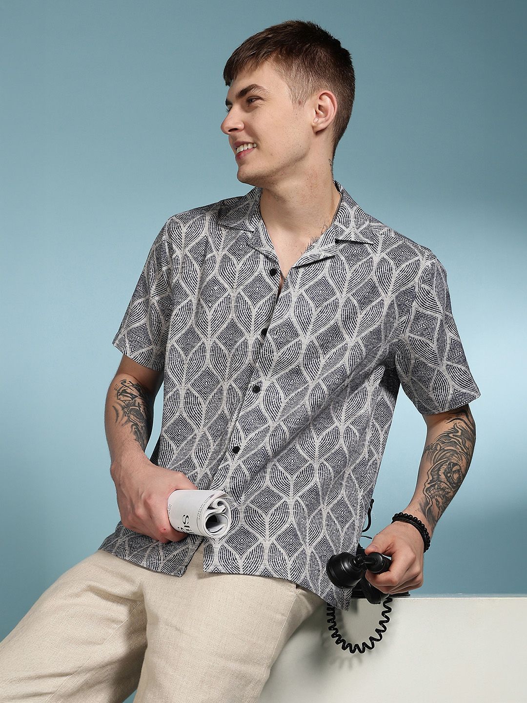Eszett Men Geometric Printed Cuban Collar Pure Cotton Casual Shirt