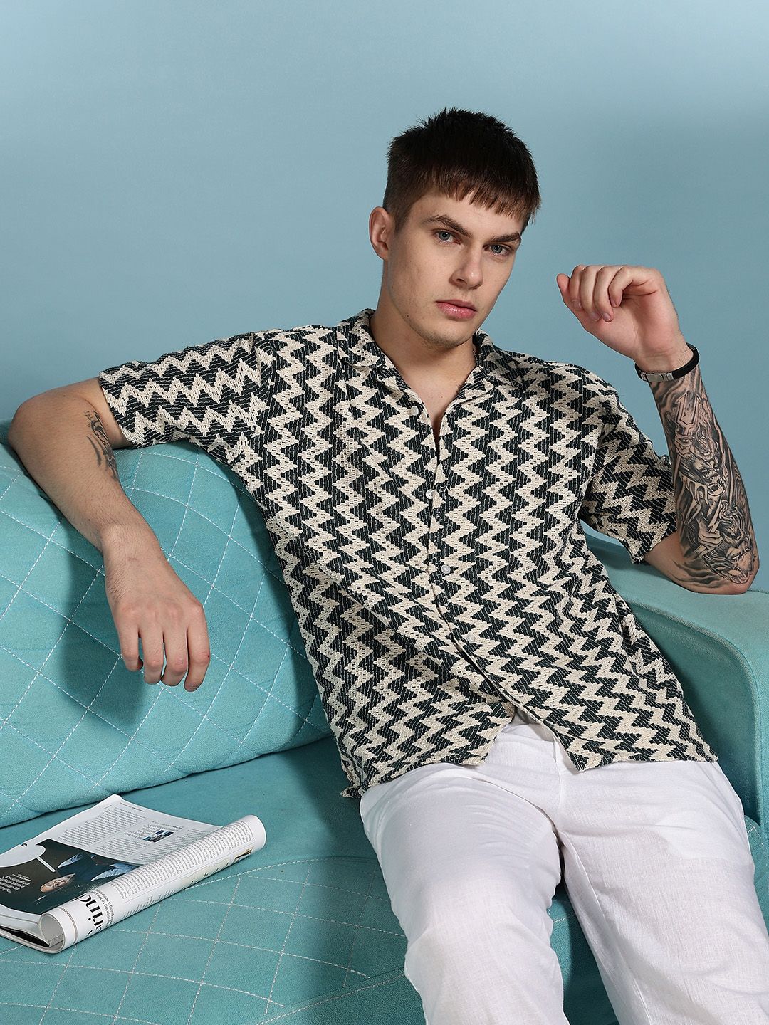 Eszett Men Geometric Printed Cuban Collar Cotton Casual Shirt