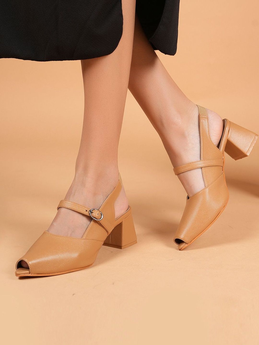 DressBerry Leather Block Pumps with Buckles