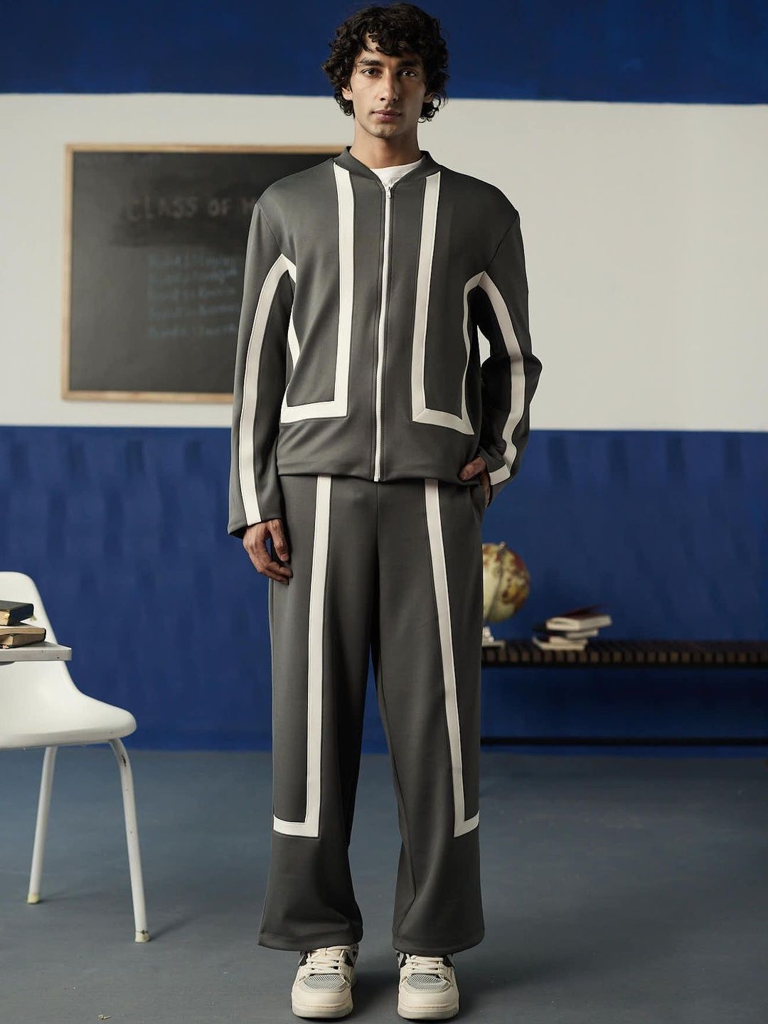 Muvazo Men Colourblocked Suede Bomber Jacket