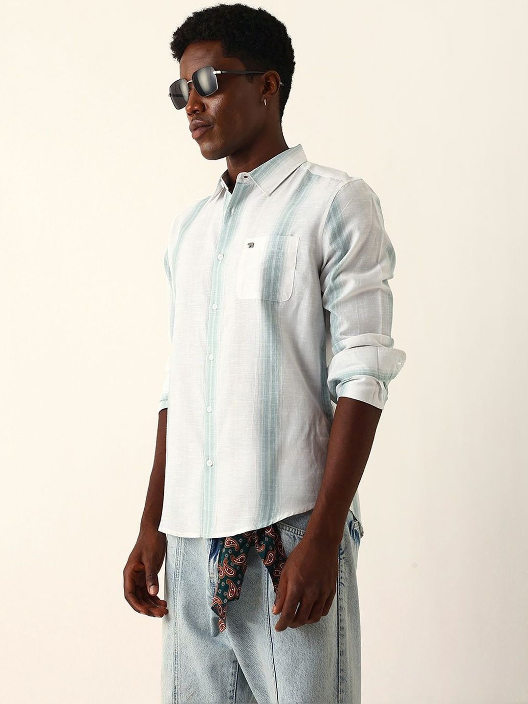 THE BEAR HOUSE Men Slim Fit Striped Casual Shirt