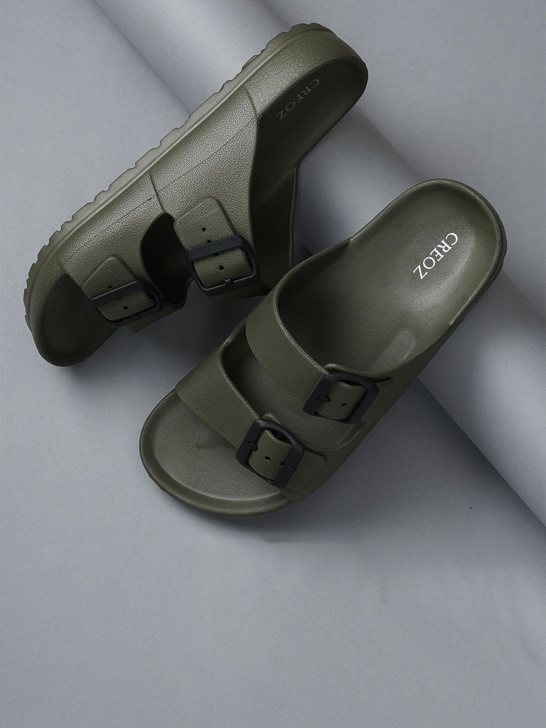 CREOZ THE BOUNCE Men Self Design Sliders With Buckles