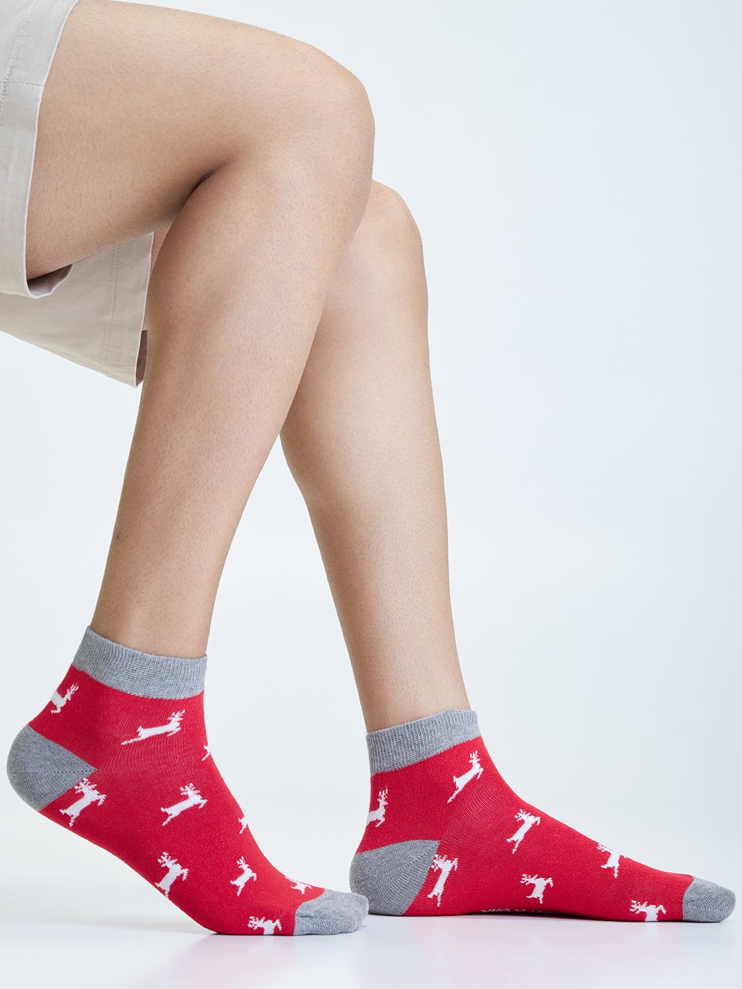 Mint & Oak Men Red & Grey Patterned Socks