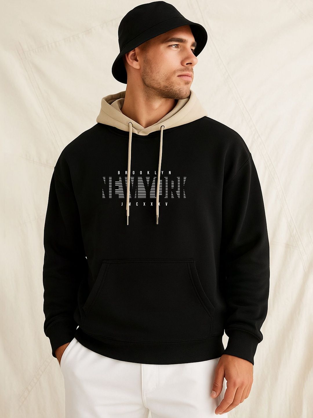 JUMPCUTS Men Printed Hooded Sweatshirt