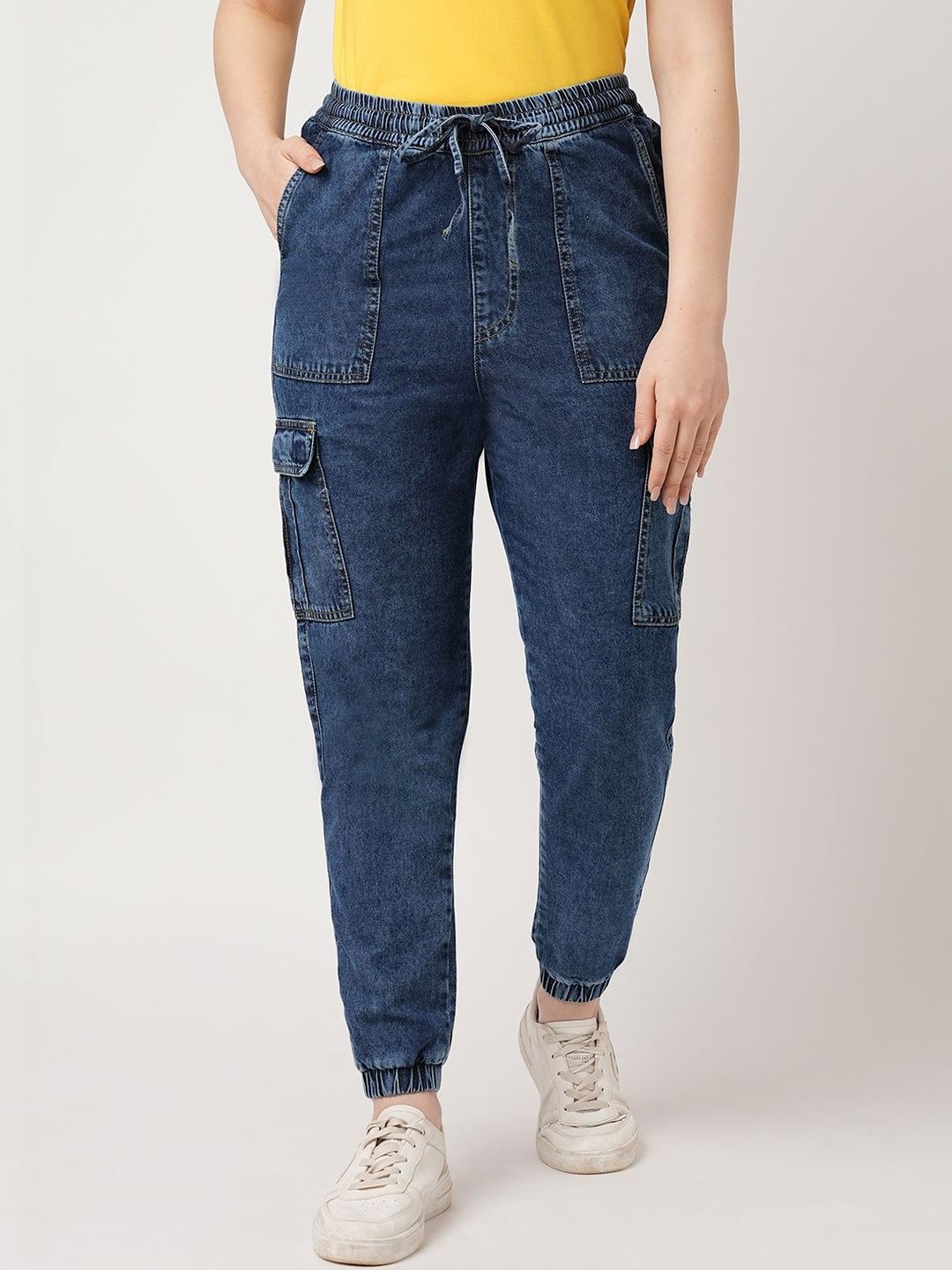 Kraus Jeans Women High-Rise Cargos Trousers