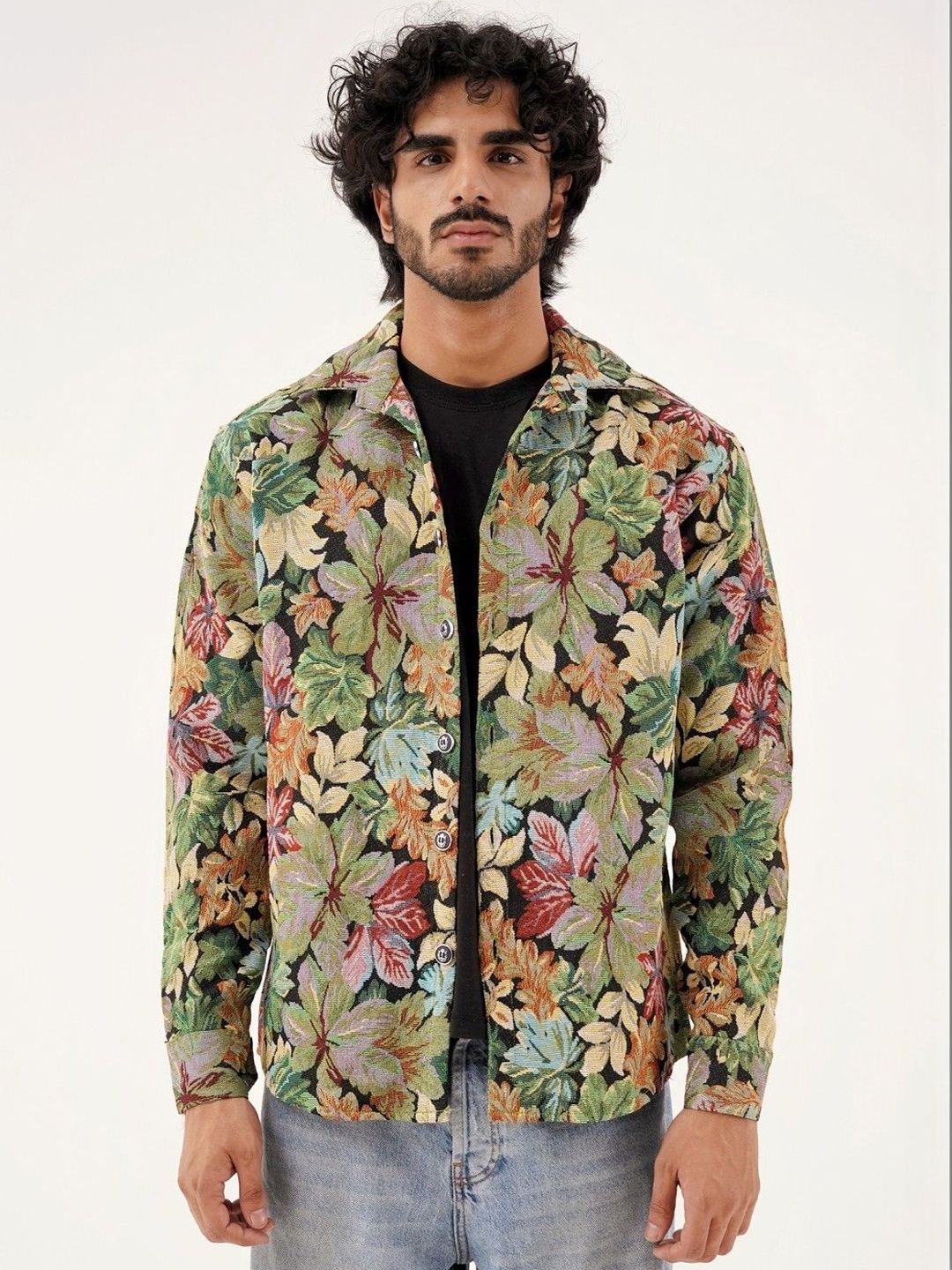 Clazzey Clazzey Men Floral Printed Spread Collar Full Sleeves Shackets