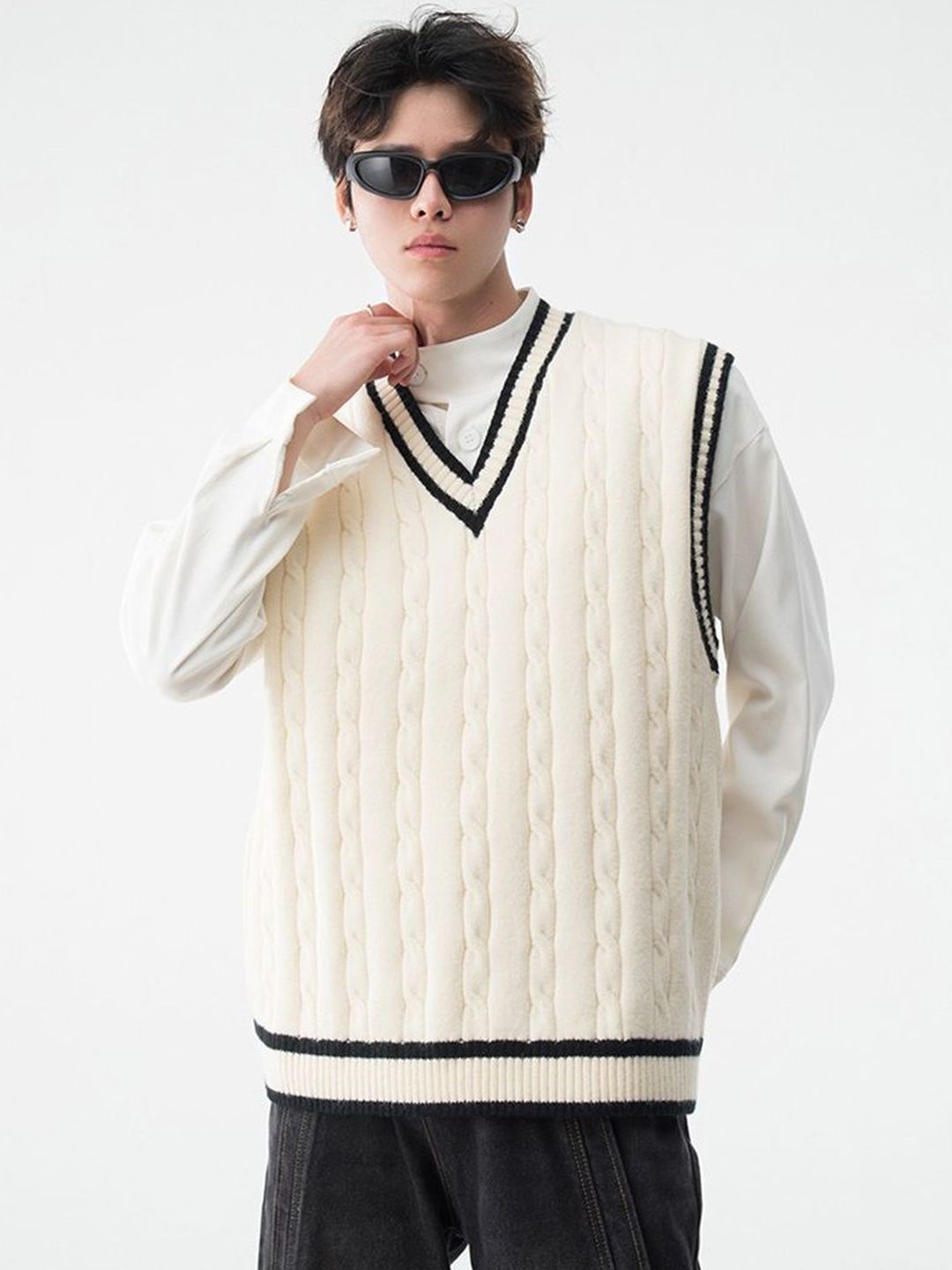 StyleCast x Revolte Men Sweater Vest