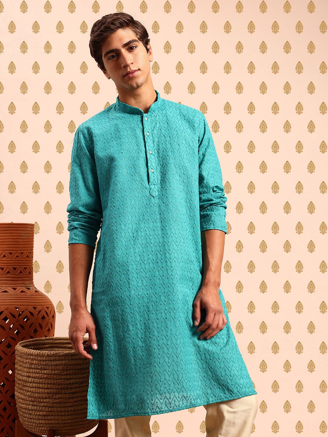 SOURAGYA Geometric Embroidered Kurta