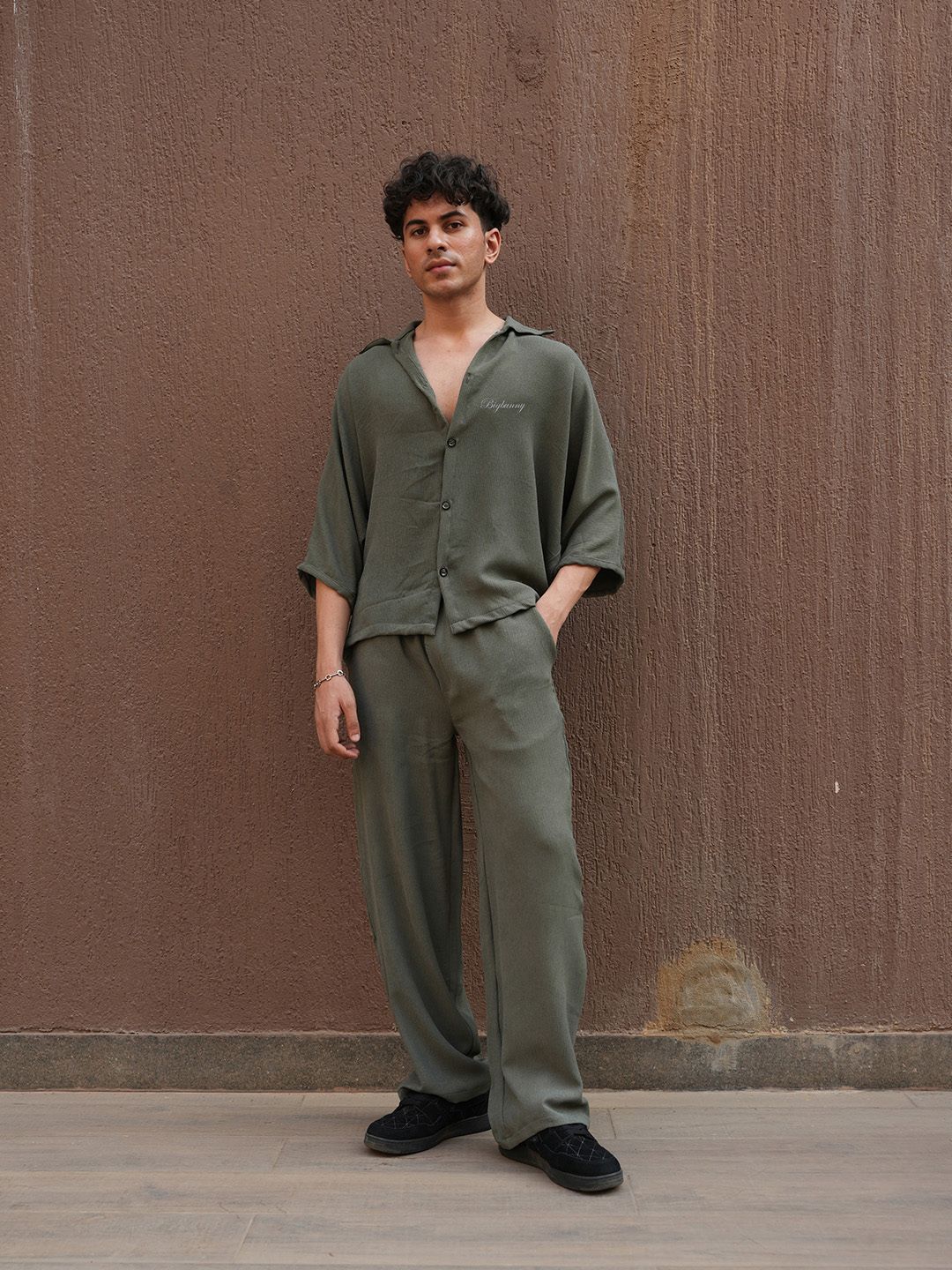 Textured Shirt Collar Oversized Shirt With Trousers deal from myntra Textured Shirt Collar Oversized Shirt With Trousers deal from myntra