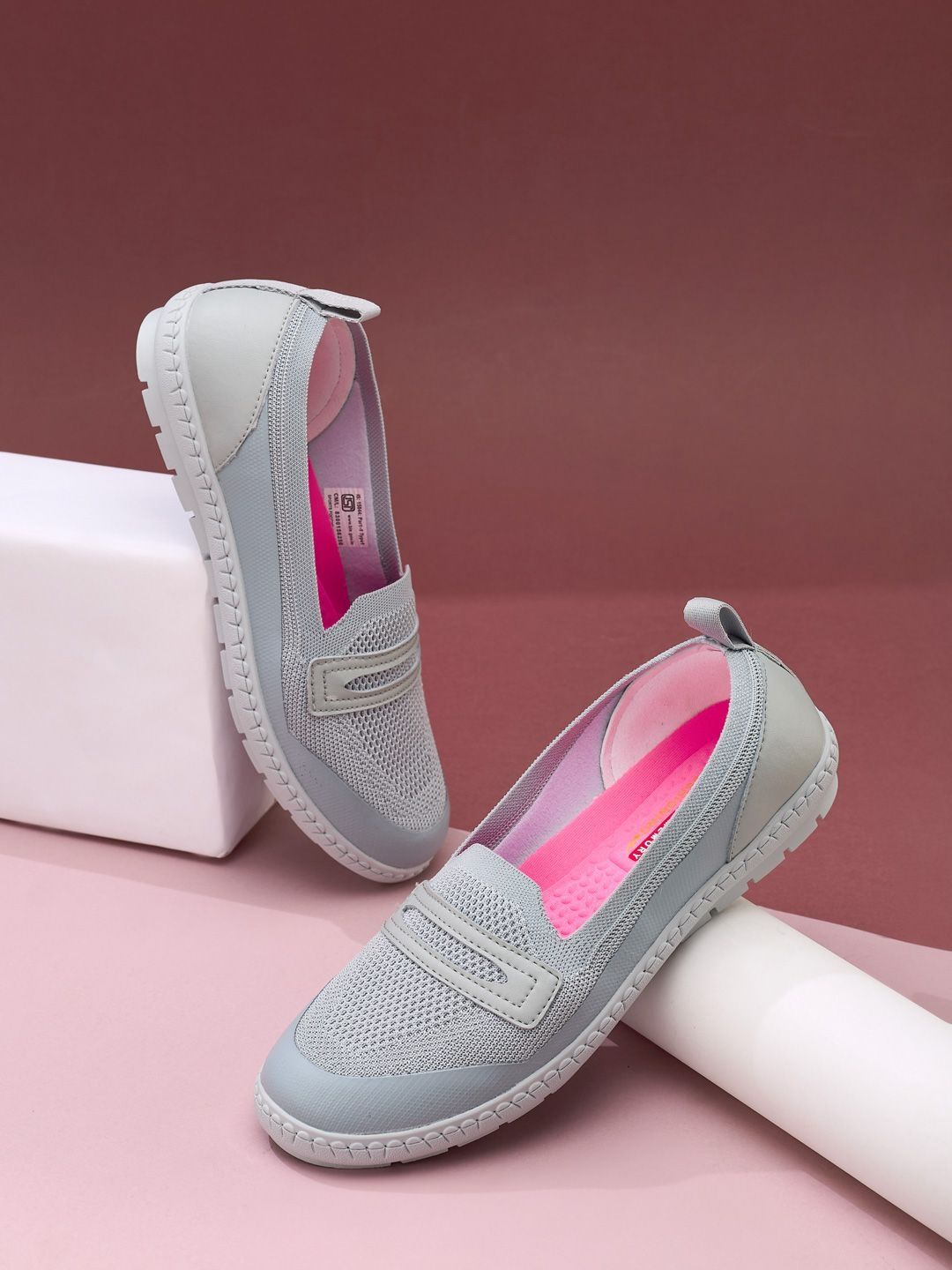 Campus Campus Women Mesh Walking Non-Marking Shoes