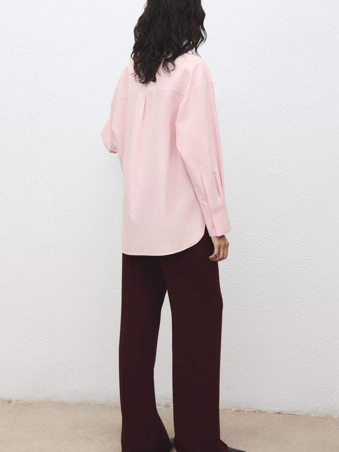 Spread Collar Casual Shirt