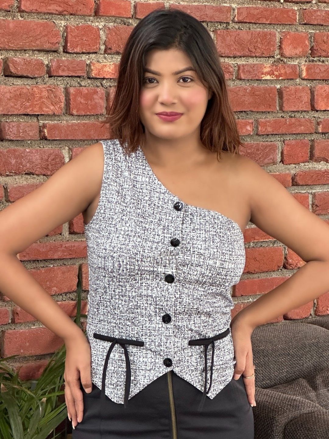 BAESD One Shoulder Top