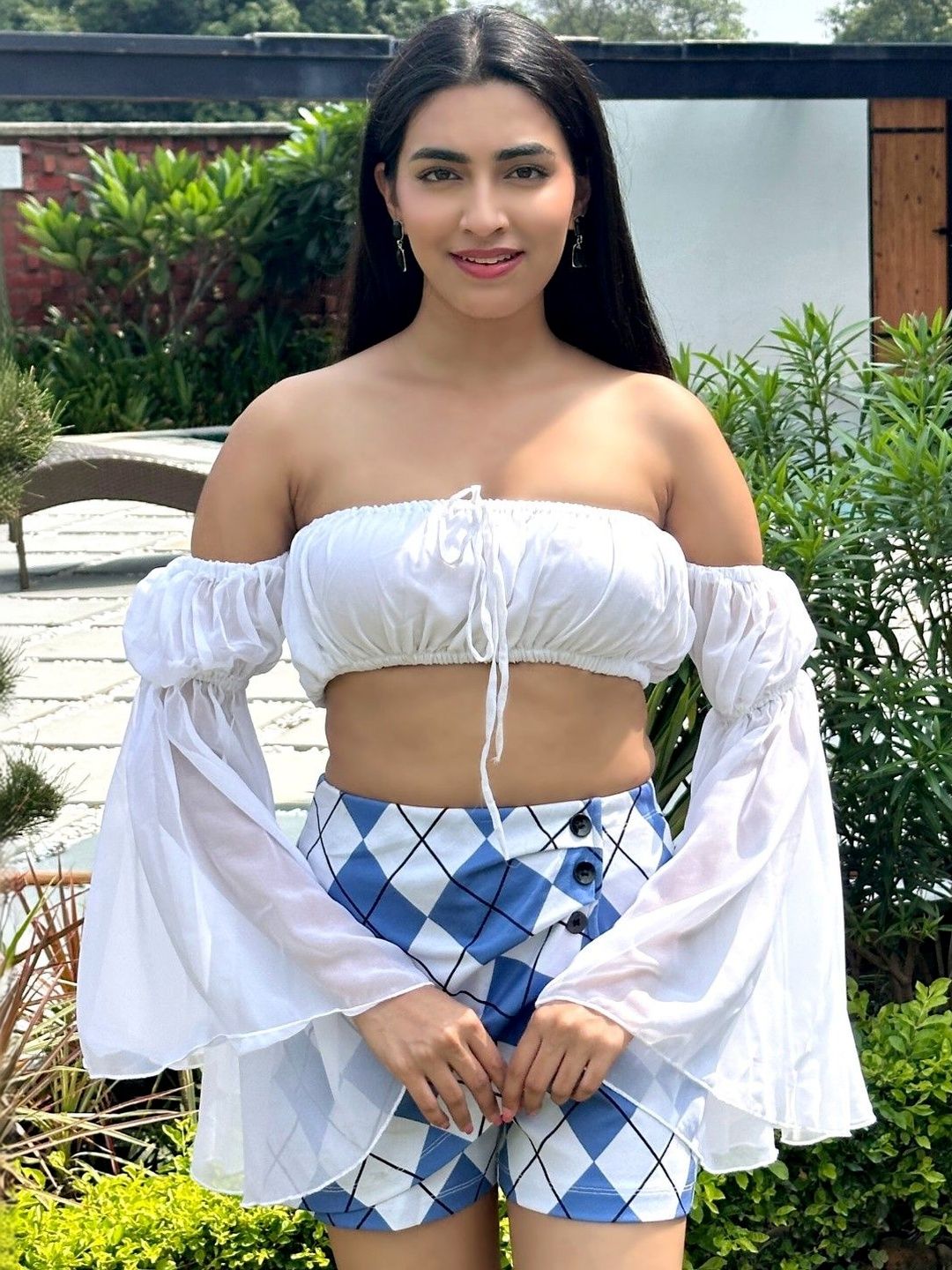 BAESD Off-Shoulder Georgette Top