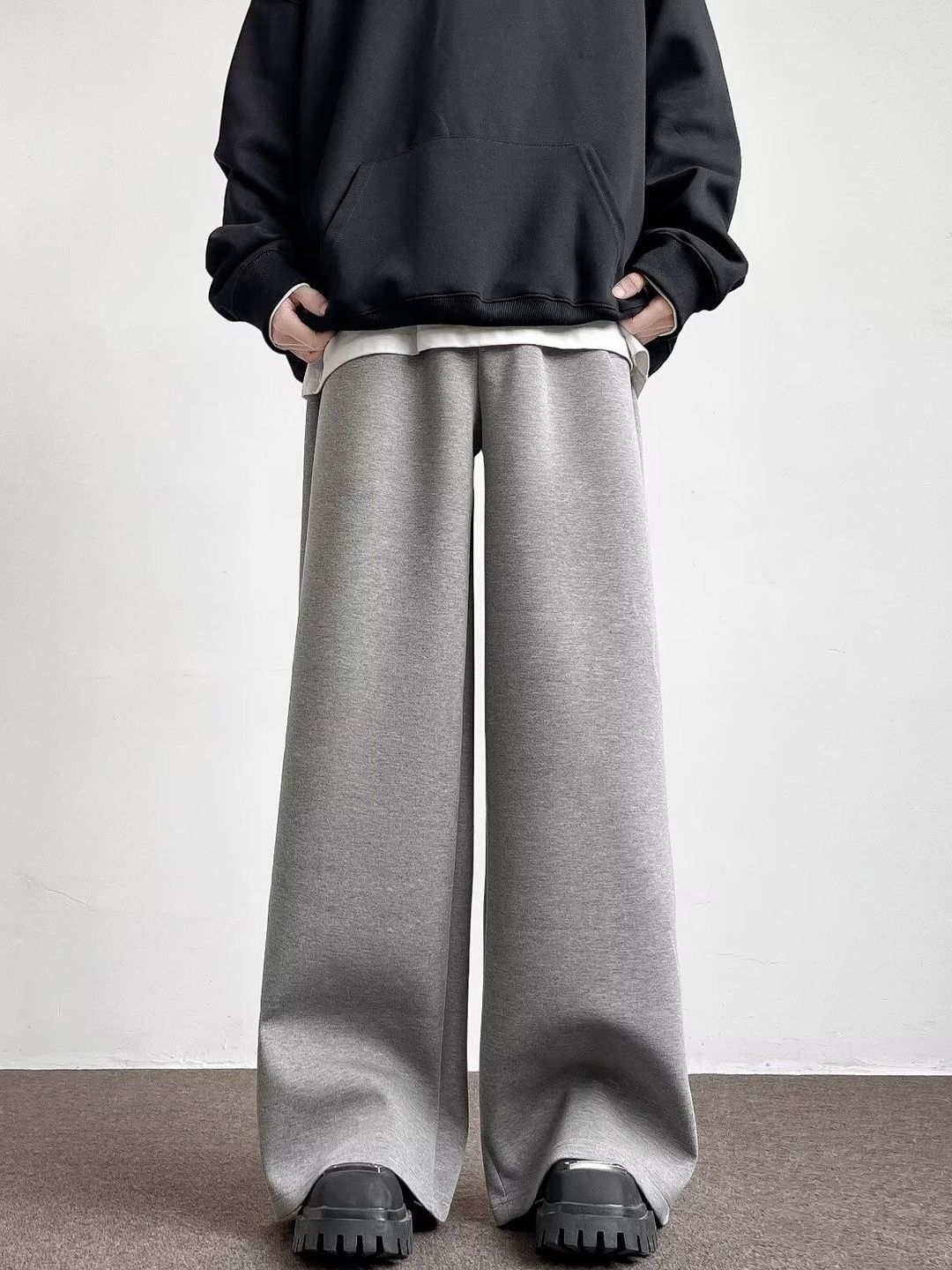 StyleCast x Revolte Men Loose Fit Easy Wash Pleated Trousers