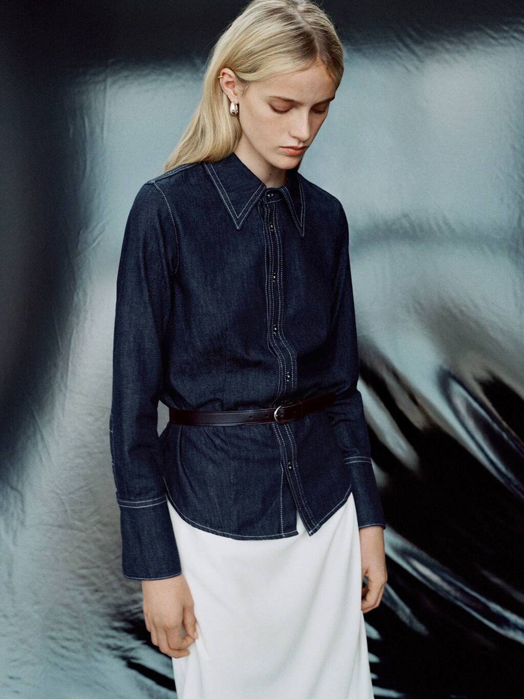 Spread Collar Casual Pure Cotton Denim Shirt with Seam Detail