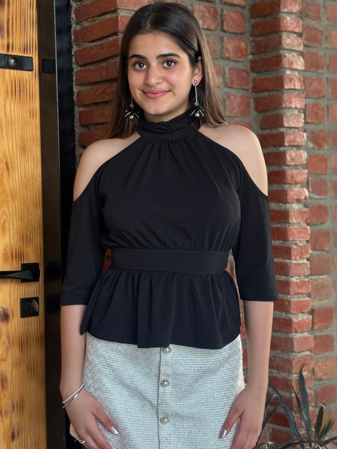 BAESD Cold-Shoulder Peplum Top
