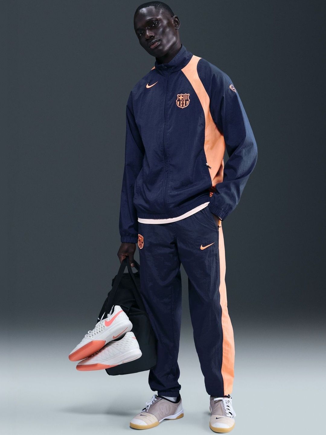 Nike FC Barcelona ジャージ上下 Buy Nike F.C. Barcelona Third Men's Nike Total 90 Football Woven