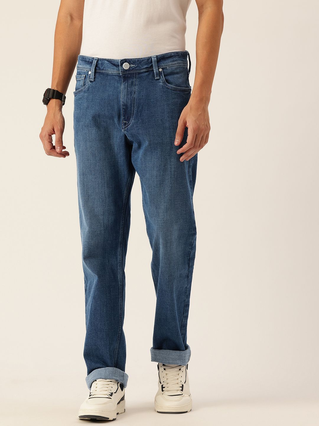 Integriti Men Straight Fit Mid-Rise Light Fade Stretchable Jeans