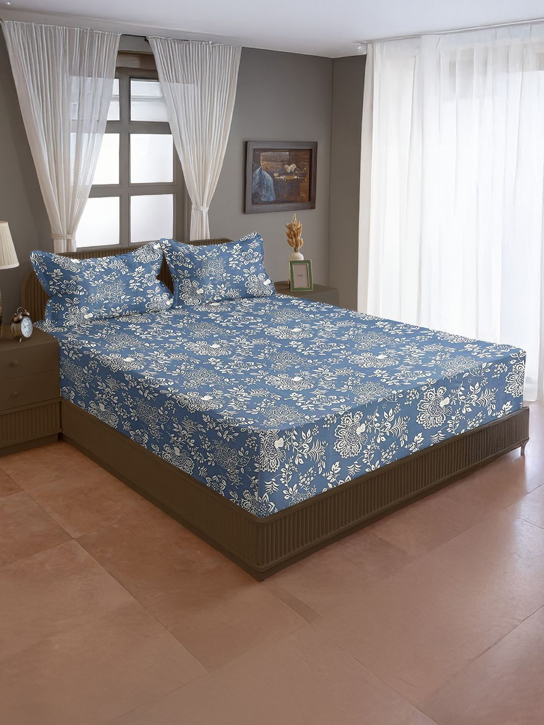 SWAYAM SWAYAM Blue & White Floral 210 TC King Bedsheet with 2 Pillow Covers