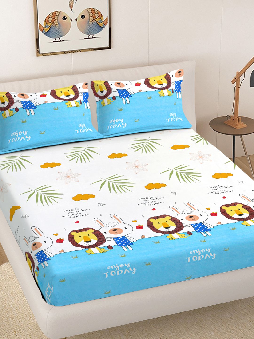 FABINALIV FABINALIV White & Blue Cartoon Print 300 TC Fitted King Bedsheet & 2 Pillow Covers