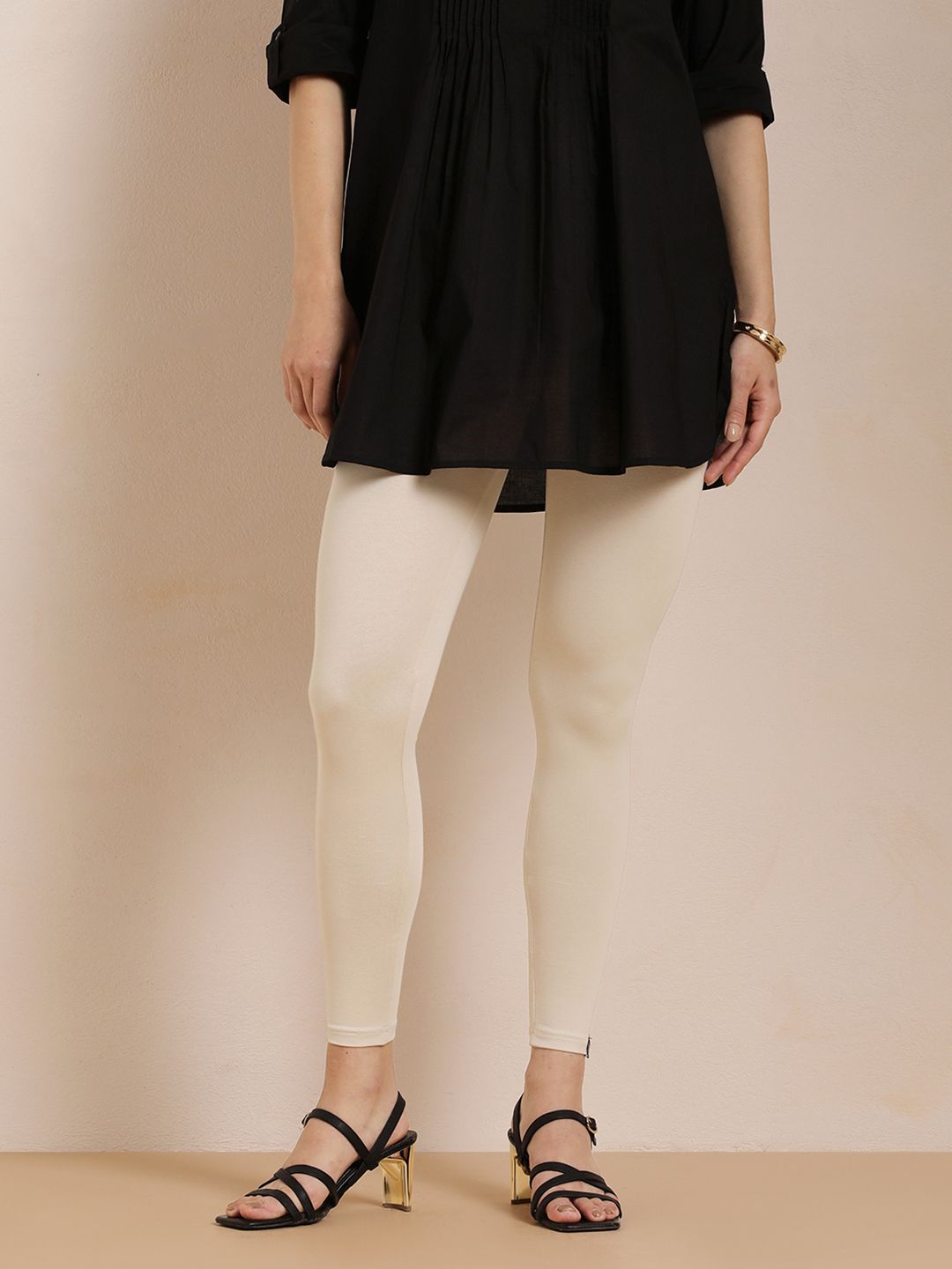 TWIN BIRDS Women Off-White Solid Ankle-Length Leggings