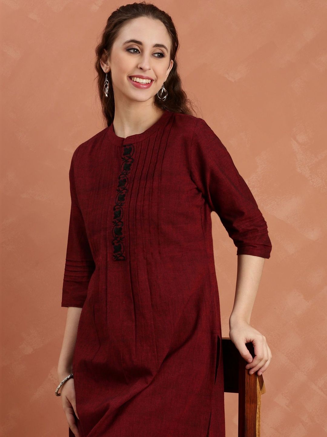 Anouk Women Embroidered Thread Work Kurta