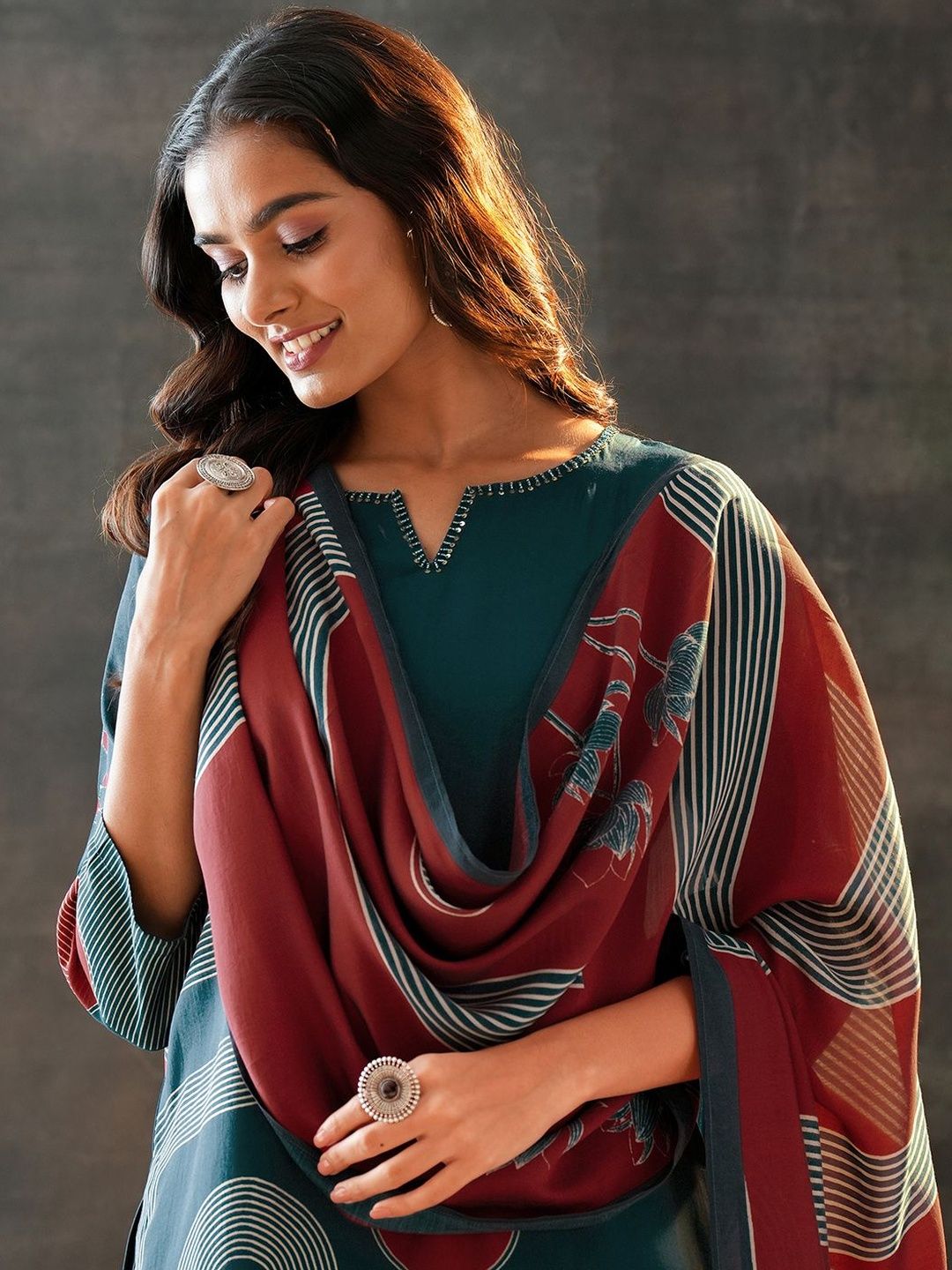 Libas Libas Geometric Printed Regular Kurta With Trousers & Dupatta