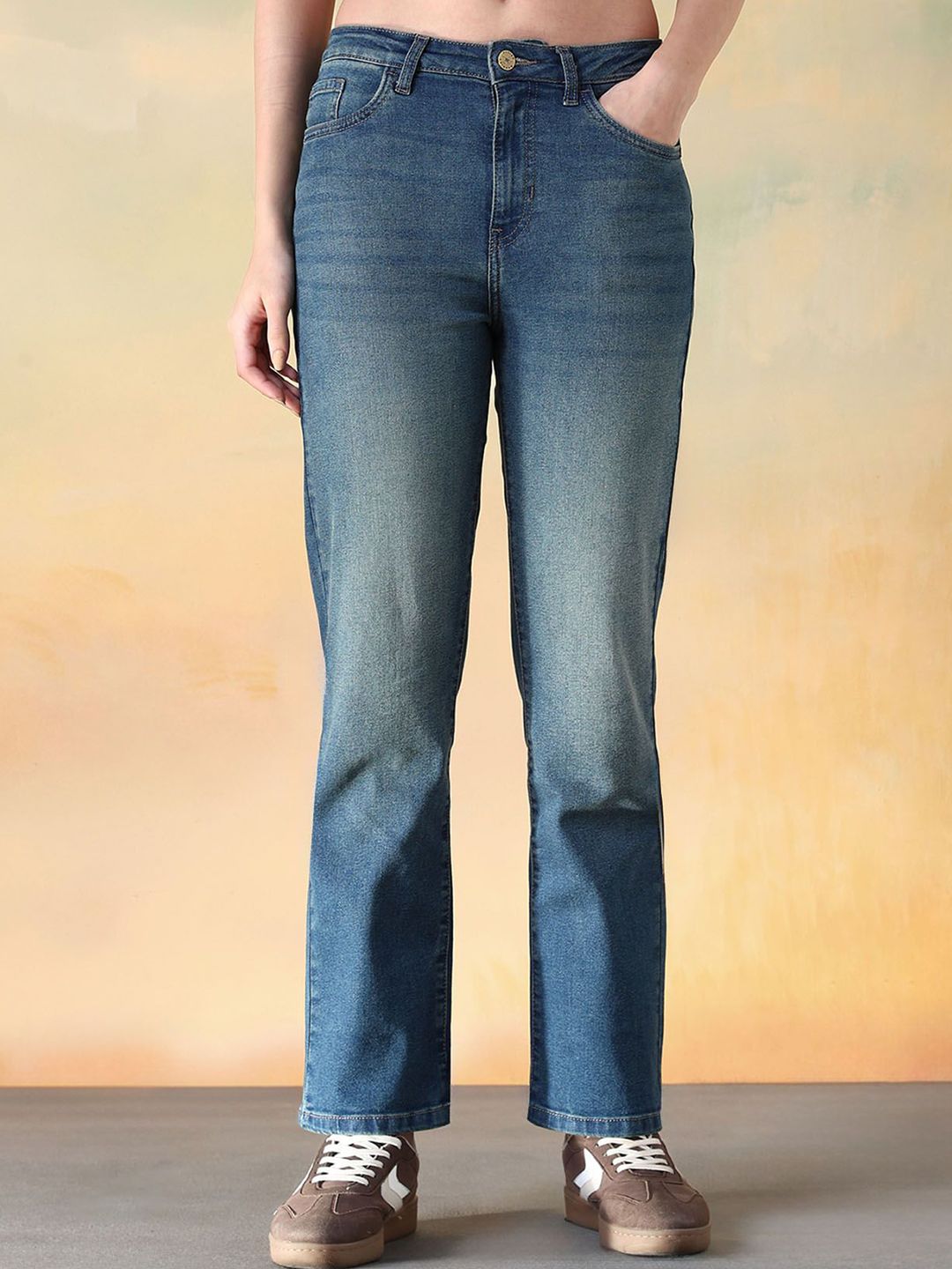 Flying Machine Women Straight Fit Mid-Rise Light Fade Clean Look Stretchable Jeans