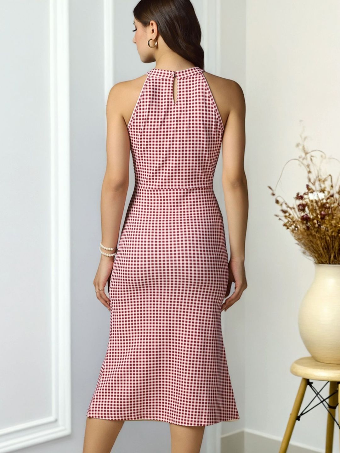 Buy SZN Women Pink and White Checked Sleeveless Midi Bodycon