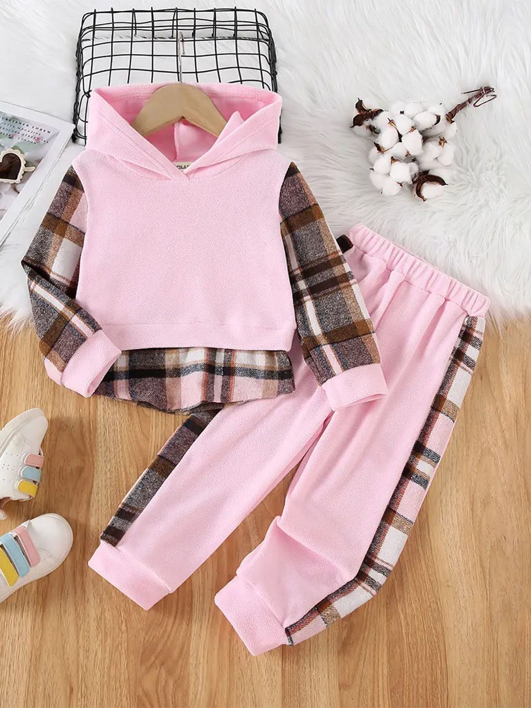 INCLUD Girls Checked Hood Long Sleeves Sweatshirt With Jogger