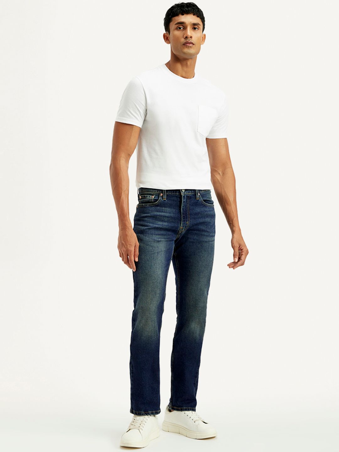 Levis Men Classic Straight Fit Mid-Rise Light Fade Stretchable Jeans