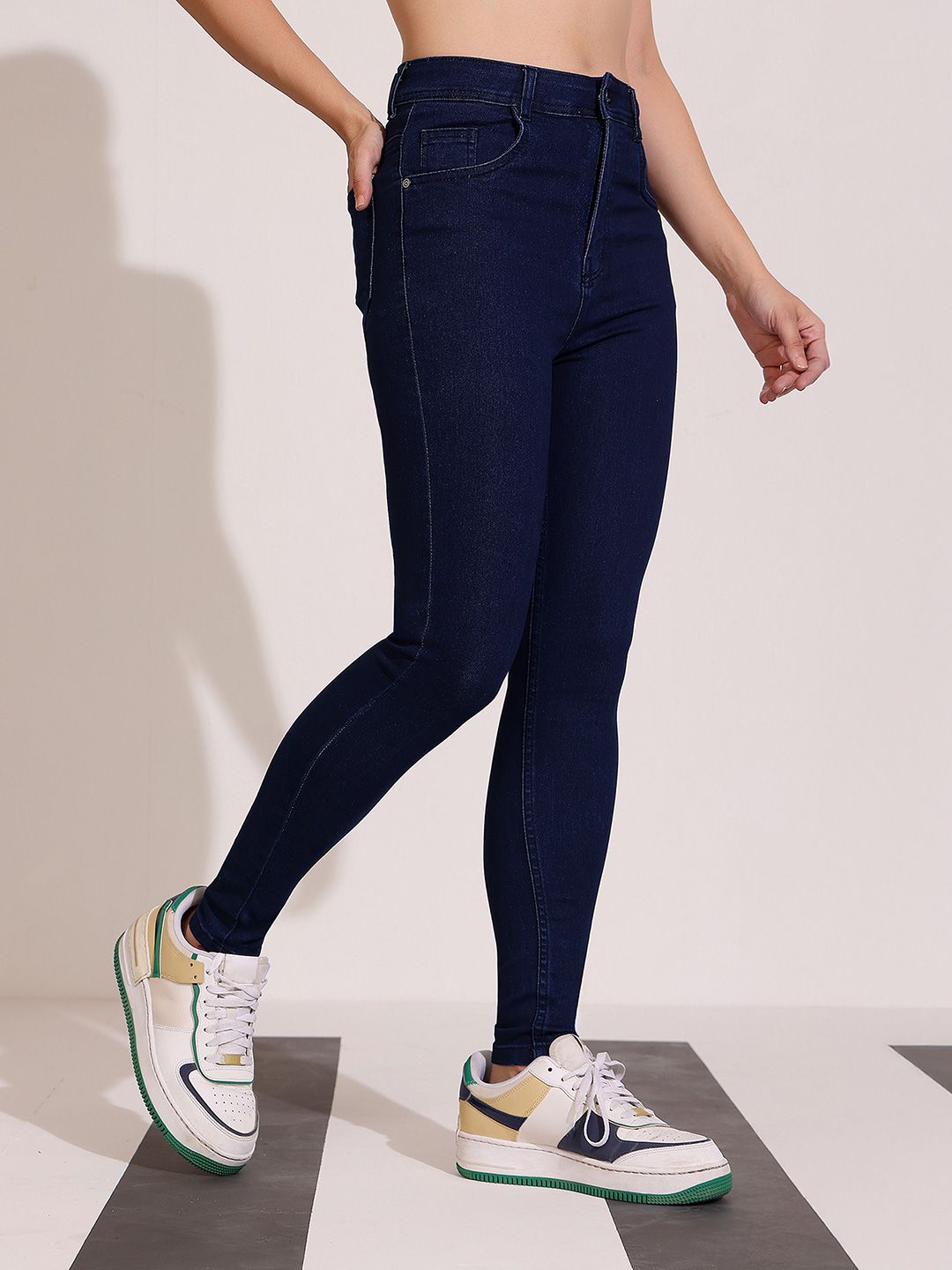DOLCE CRUDO Women's Skinny Fit High Rise Clean Look Regular Length Stretchable Denim Jeans