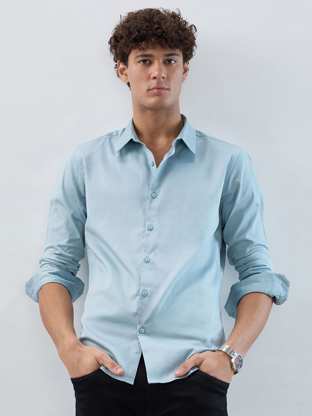 HERE&NOW Men Solid Spread Collar Cotton Casual Shirt