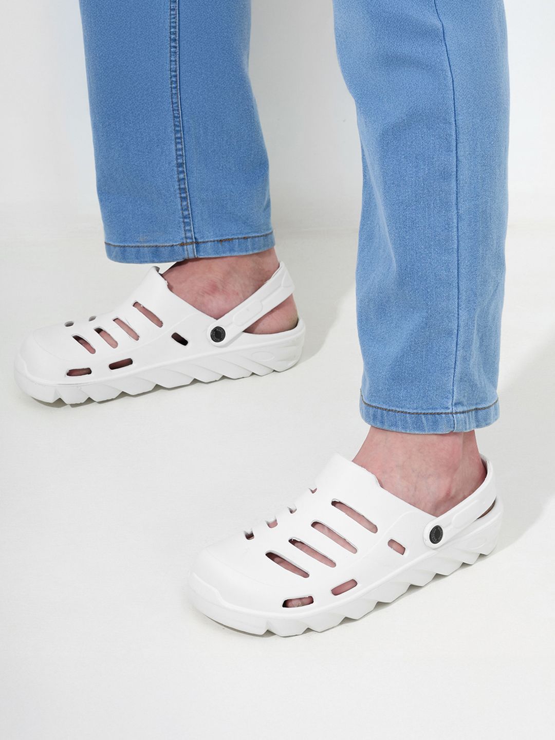 NoStrain Self Design Clogs