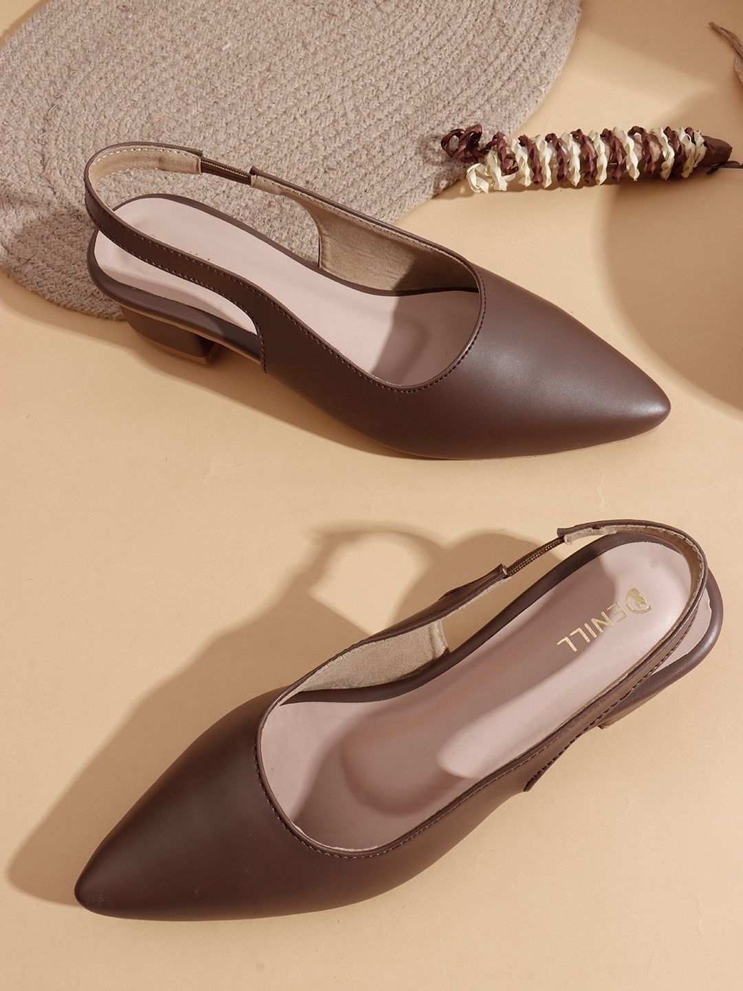 Denill Women Solid Pointed Toe Leather Sandals