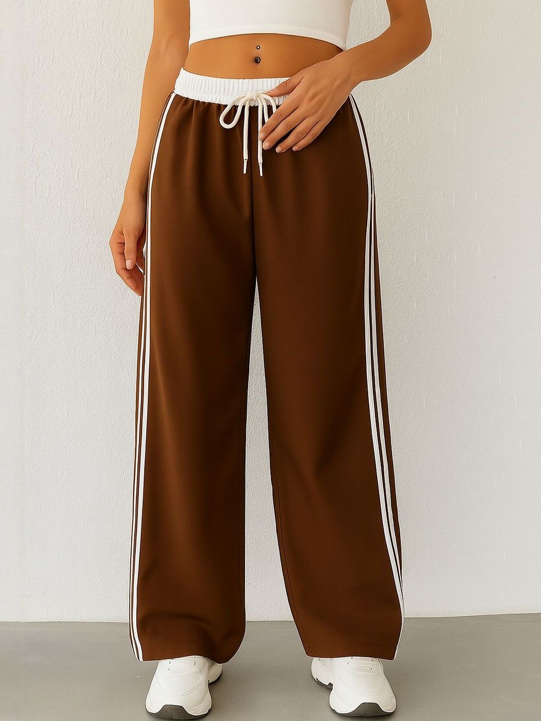 SAKHWALA SAKHWALA Women Loose Fit Track Pants