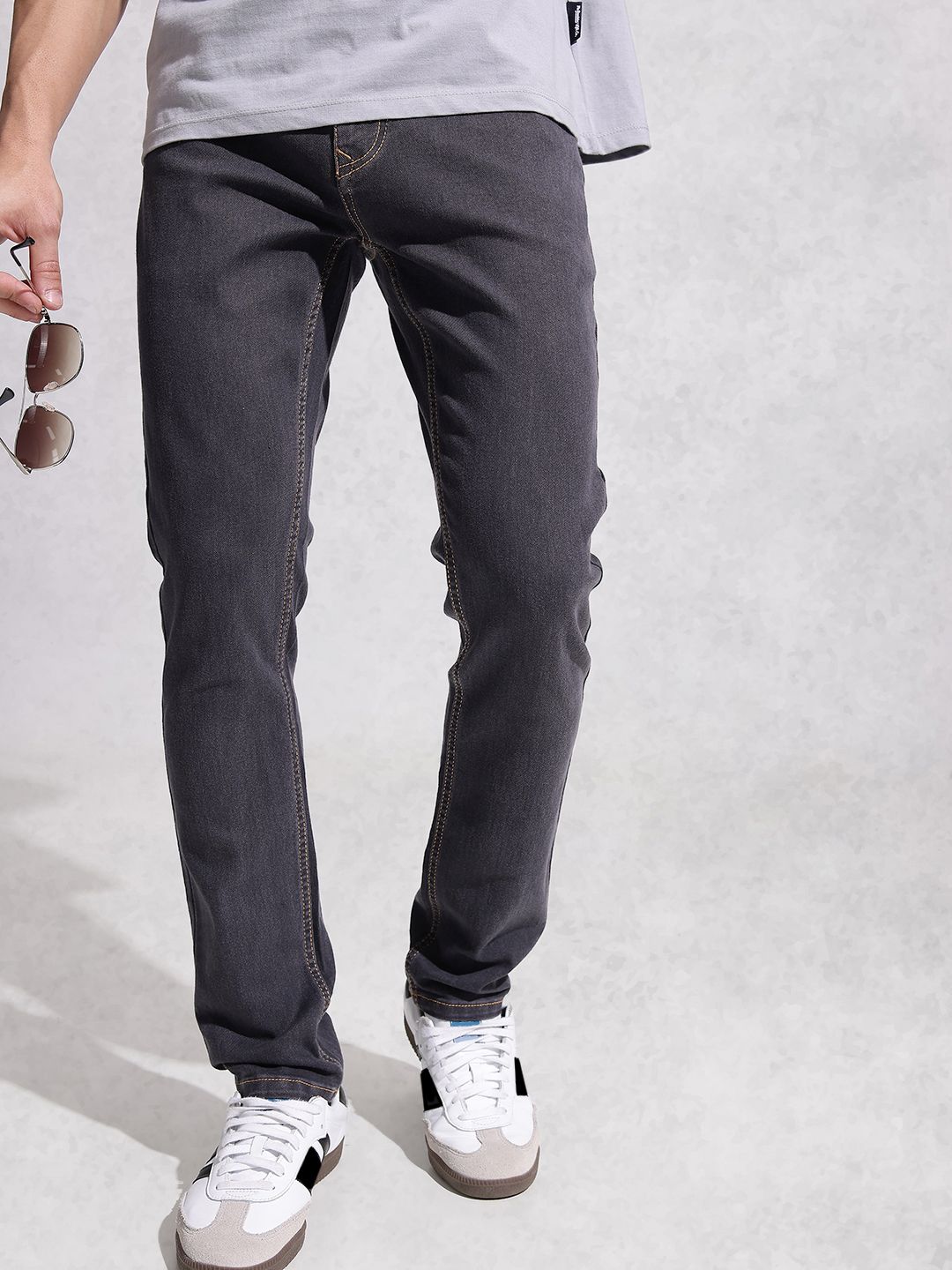 WROGN Men Slim Fit Stretchable Jeans