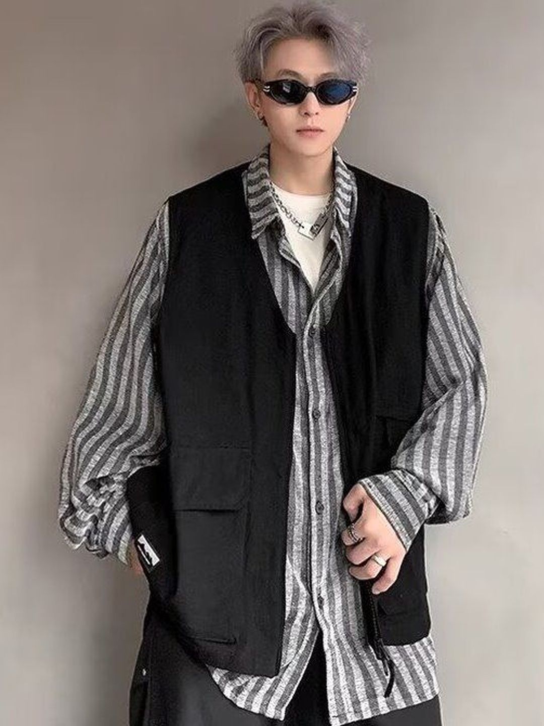 StyleCast Men Collarless Solid Gilet Jacket