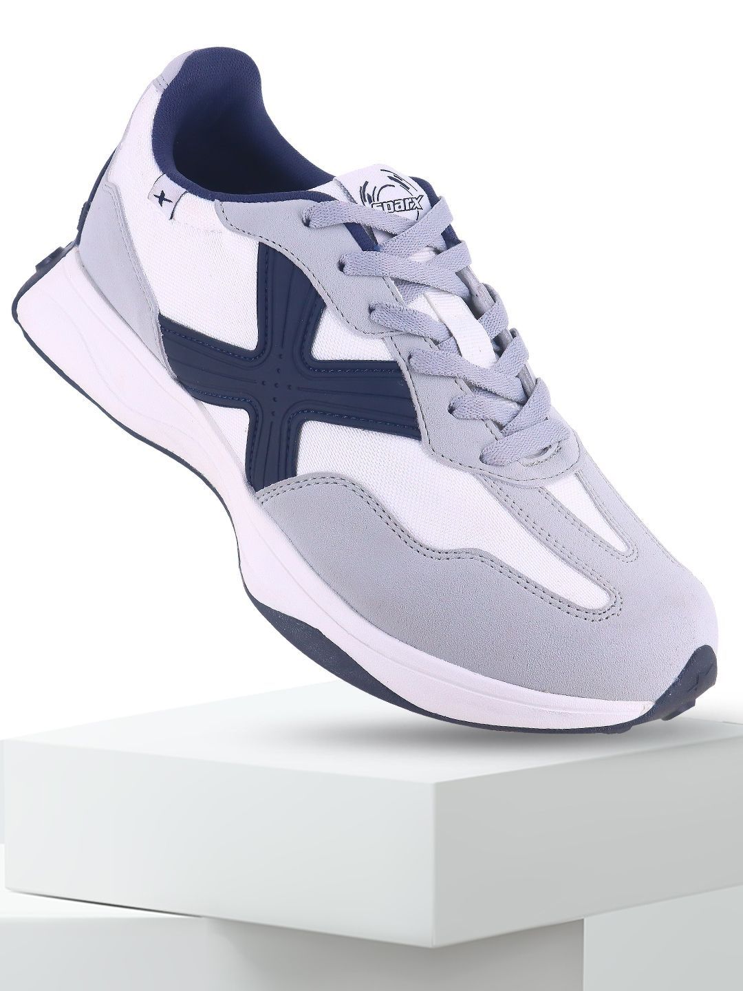 Sparx Men Training or Gym Non-Marking Lace-Ups Sports Shoes