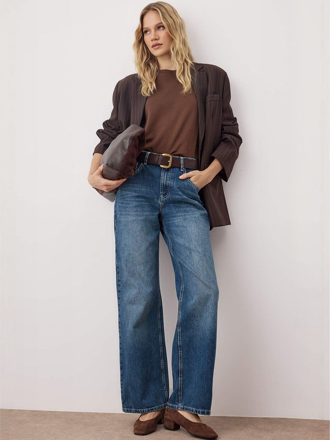 Trendyol Women Regular Fit Mid-Rise Light Fade Jeans